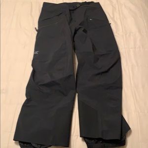 2018 Arc’teryx Sabre Pants used once